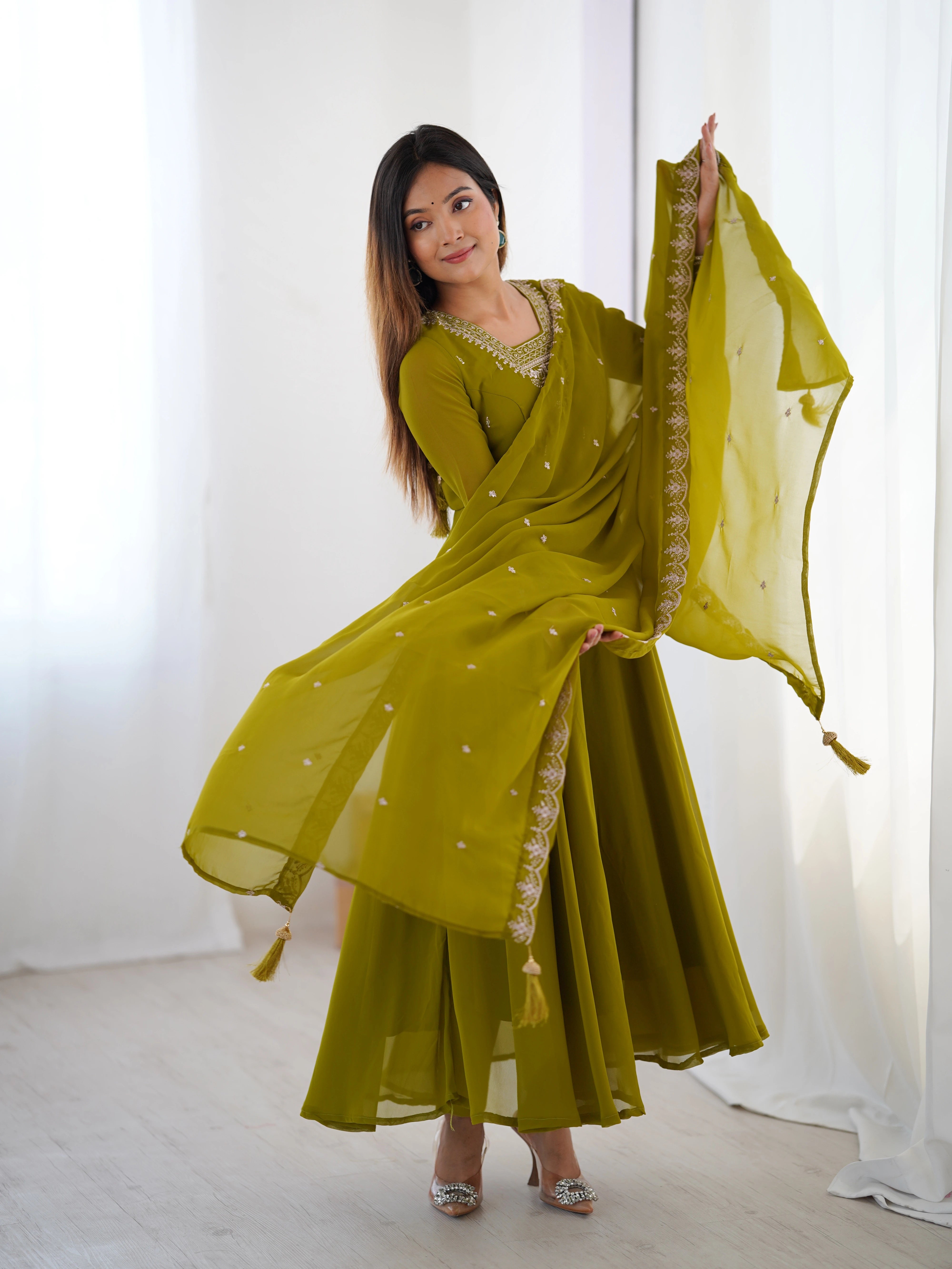 Mehendi Zari Embroidery Fox Georgette Suit